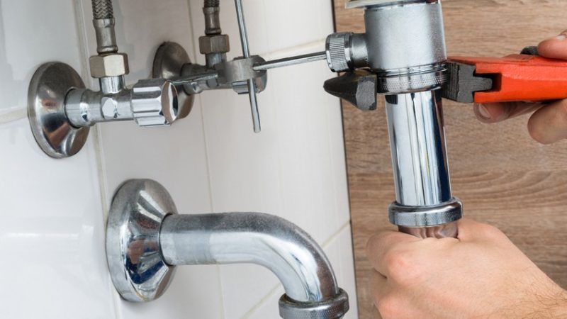 STEPS TO TAKE IN AN EMERGENCY PLUMBING SITUATION