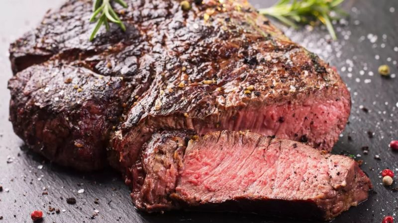 How to Cook the Best Prime Steak That Will Leave Your Tastebuds Purring