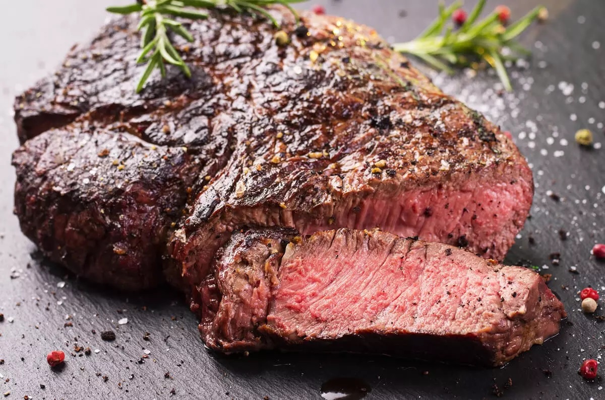 How to Cook the Best Prime Steak That Will Leave Your Tastebuds Purring