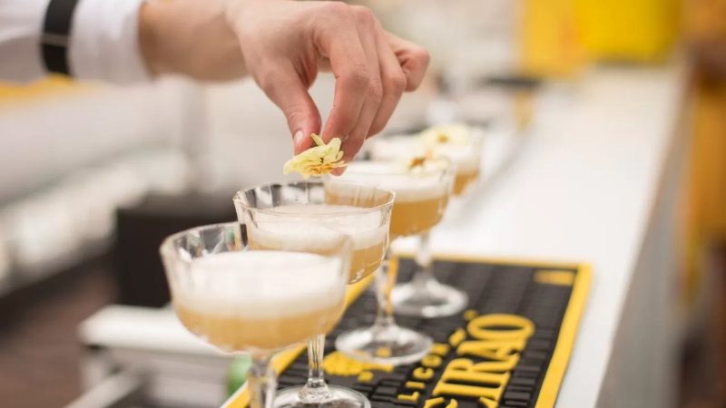 Benefits of Hiring Mobile Bar For Your Event