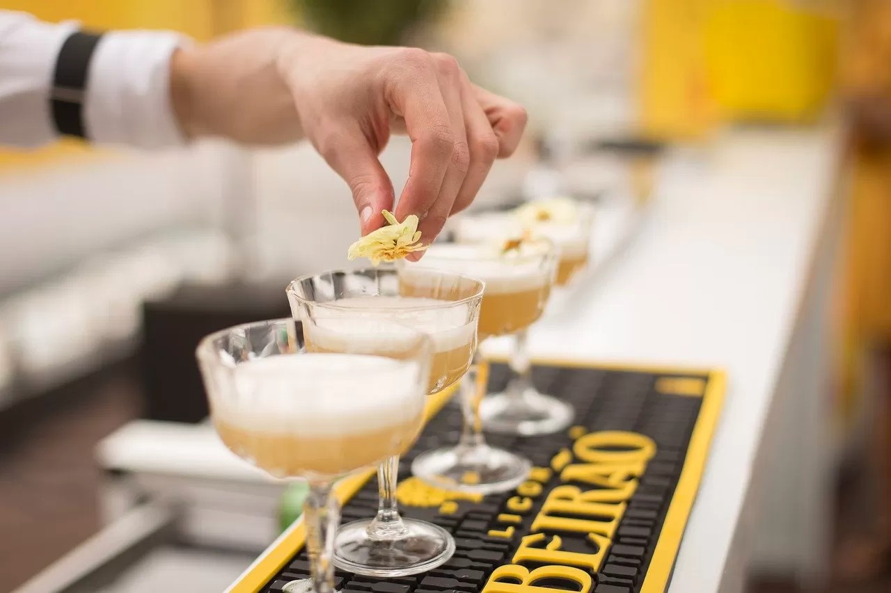 Benefits of Hiring Mobile Bar For Your Event