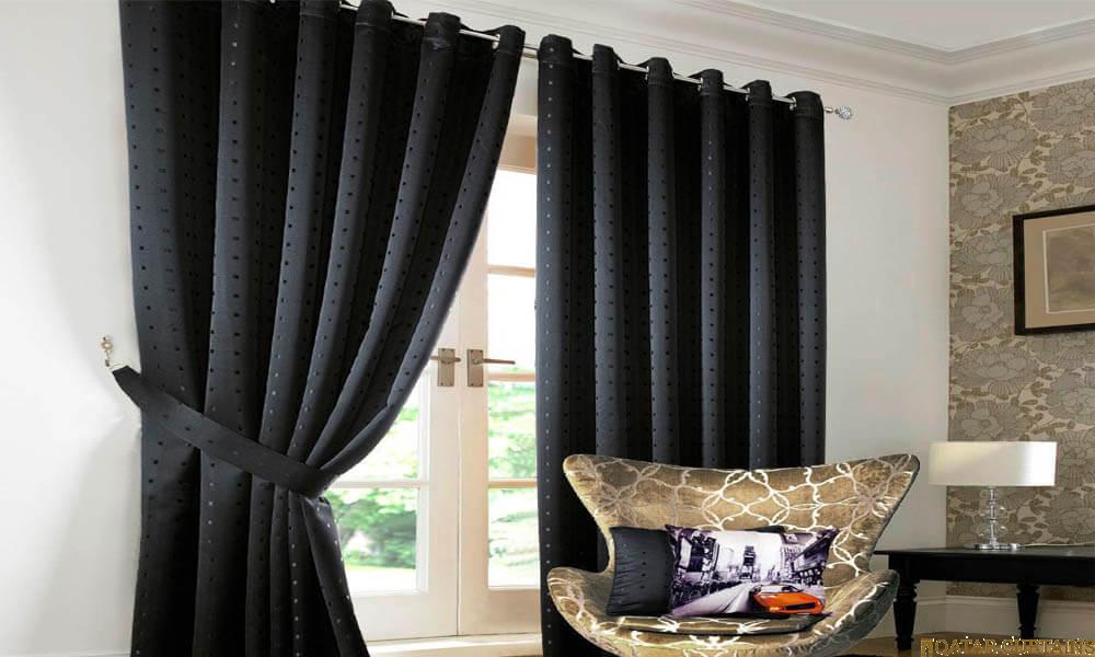 Is that a true sleeve curtain that doesn’t take up much space?