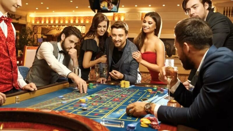 A beginner's guide to understanding pays tables in slot machines online