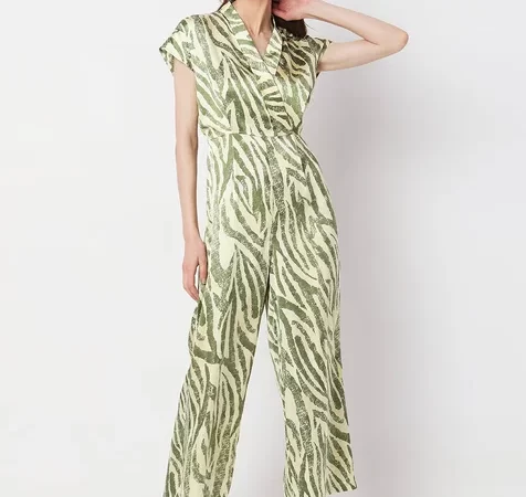 6 Compelling Reasons To Incorporate Jumpsuits Into Your Wardrobe